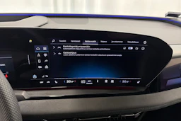 Musta Audi SQ6 e-tron 2025 kuva 33.