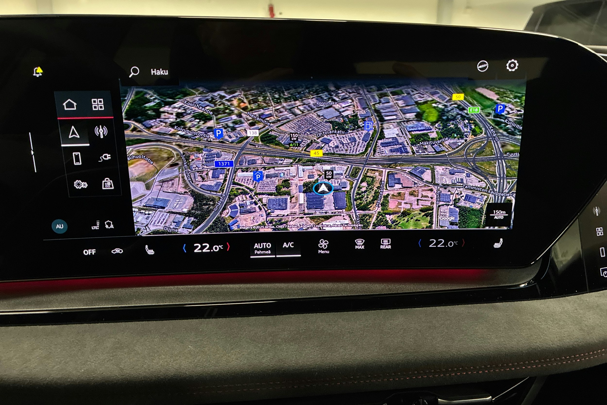 harmaa Audi SQ6 e-tron 2025 kuva 12.