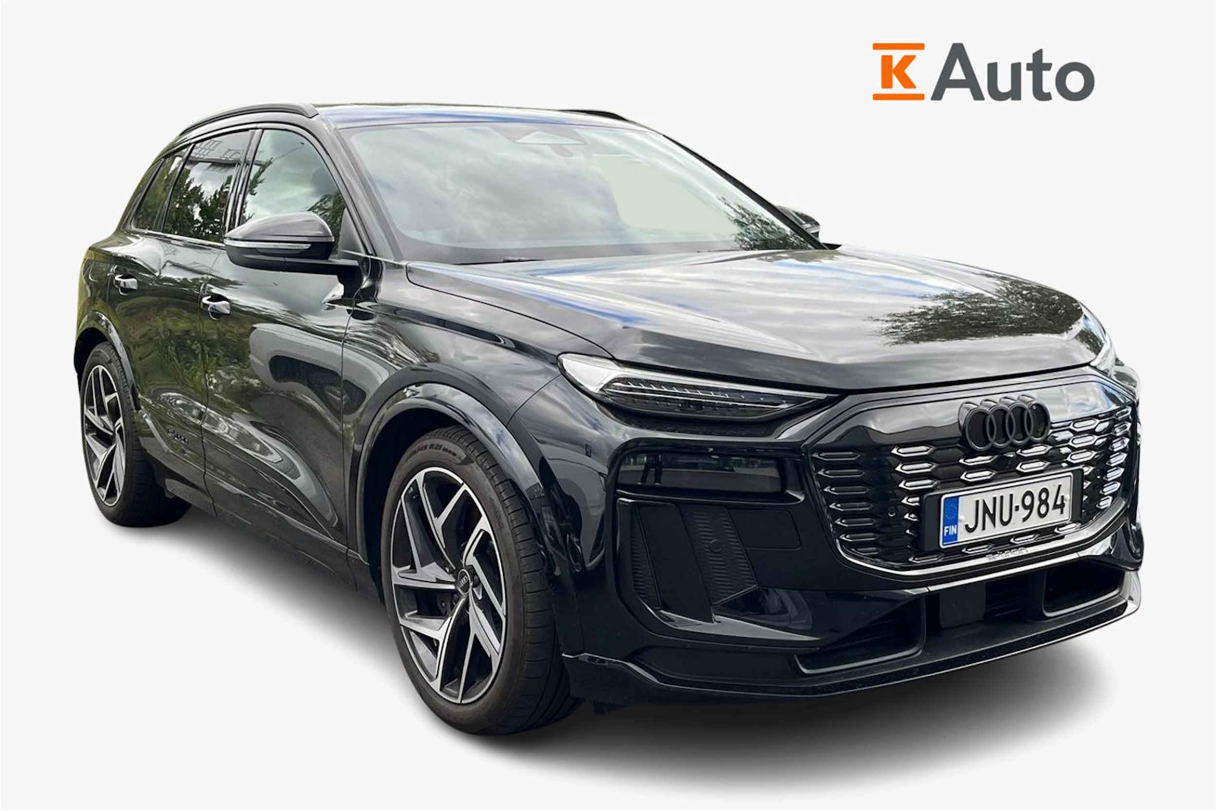 met. musta Audi SQ6 e-tron 2025 kuva 1.