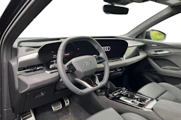 met. musta Audi SQ6 e-tron 2025 kuva 3.