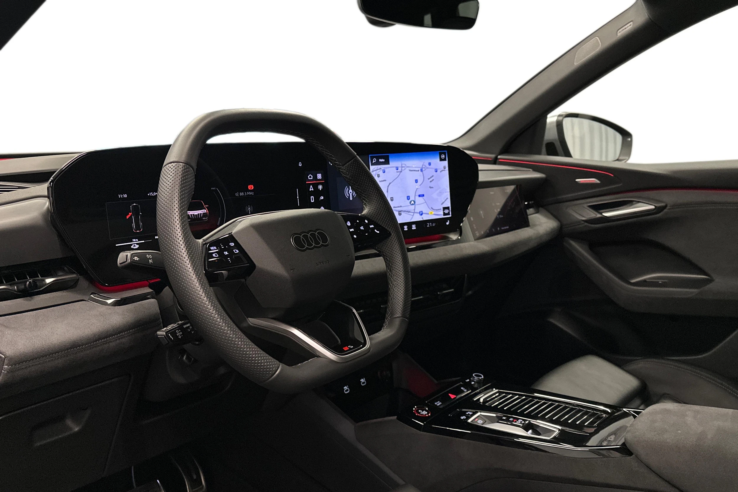 harmaa Audi SQ6 e-tron 2025 kuva 6.