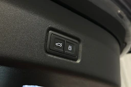 harmaa Audi SQ6 e-tron 2025 kuva 12.