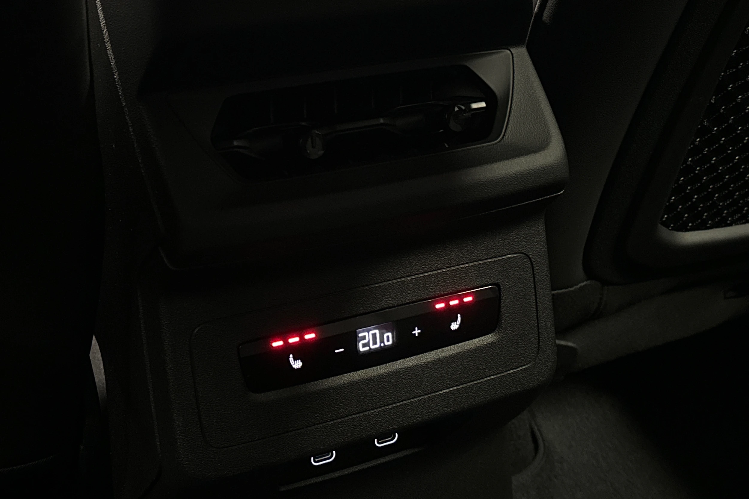 harmaa Audi SQ6 e-tron 2025 kuva 13.