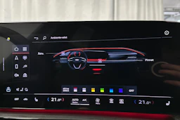harmaa Audi SQ6 e-tron 2025 kuva 28.