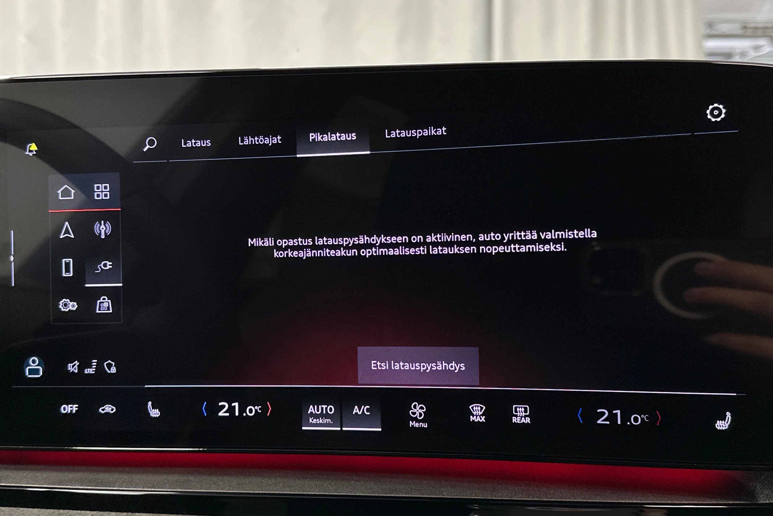 harmaa Audi SQ6 e-tron 2025 kuva 30.