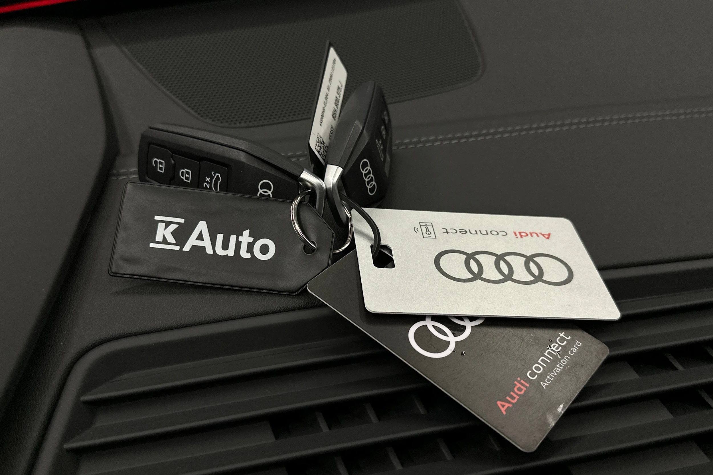 harmaa Audi SQ6 e-tron 2025 kuva 41.