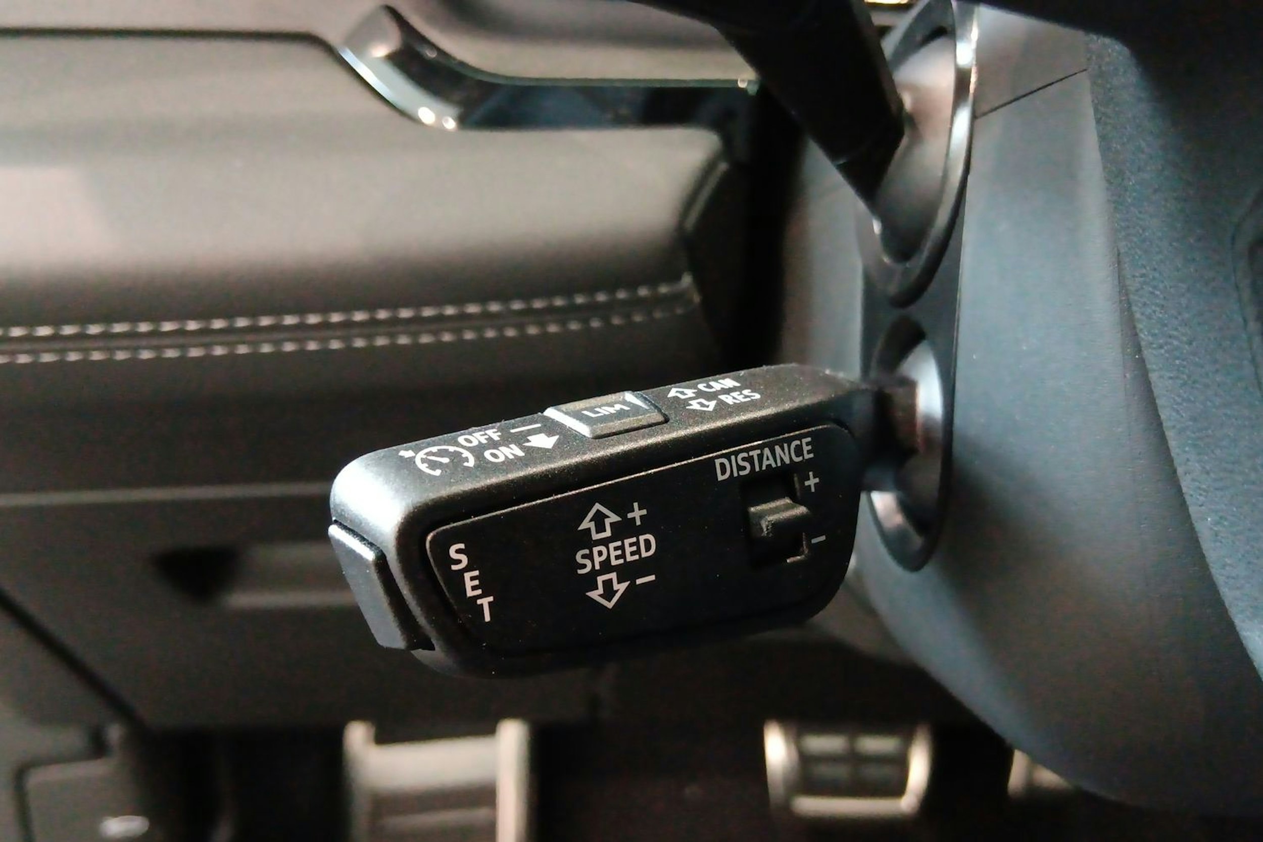 daytona harmaa Audi SQ6 e-tron 2025 kuva 25.
