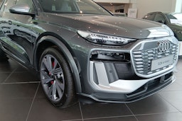 daytona harmaa Audi SQ6 e-tron 2025 kuva 29.
