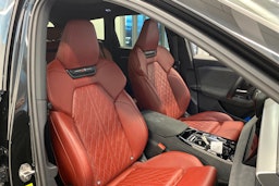 Musta Audi SQ6 e-tron 2025 kuva 18.