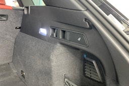 Musta Audi SQ6 e-tron 2025 kuva 25.