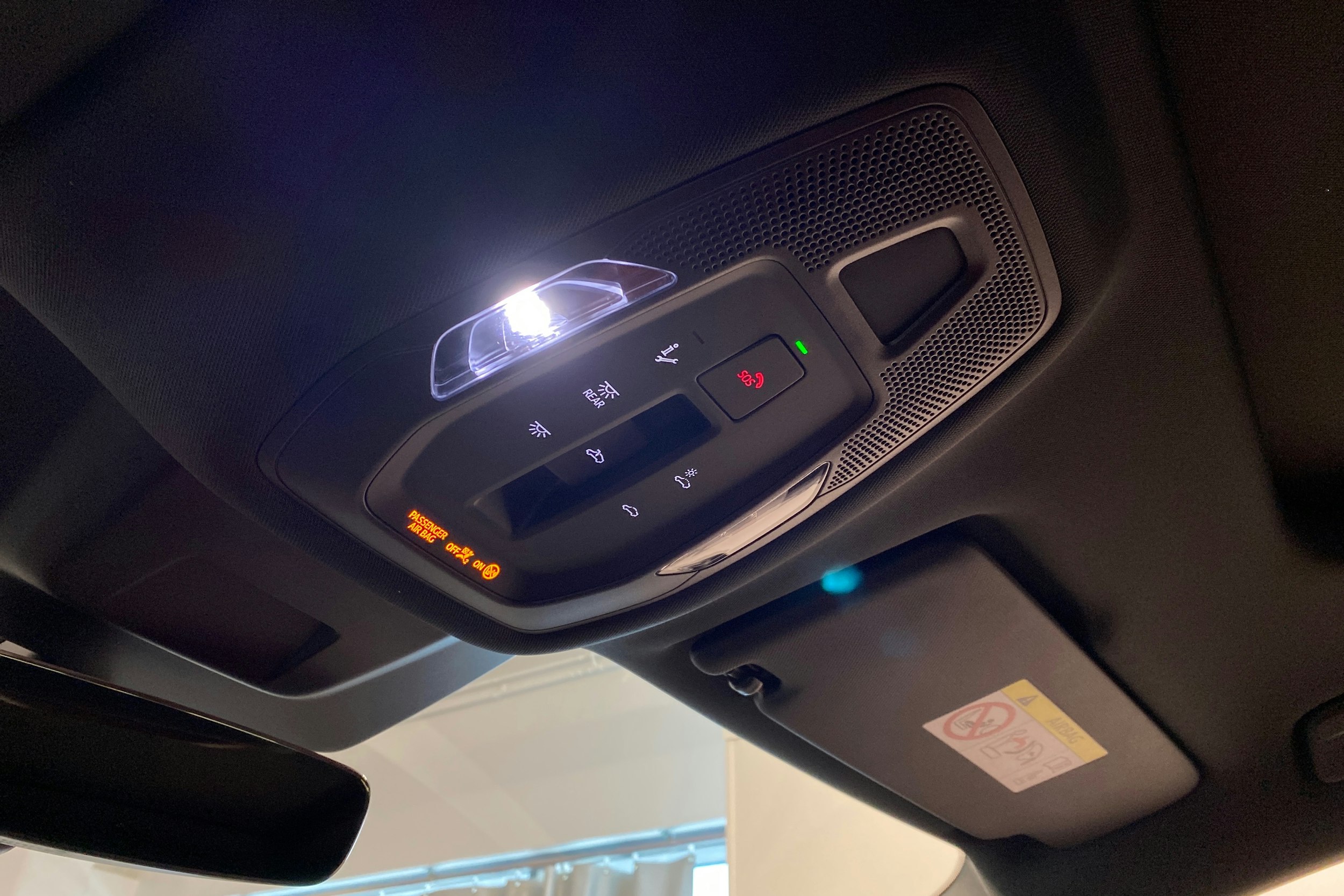 Musta Audi SQ6 e-tron 2025 kuva 29.