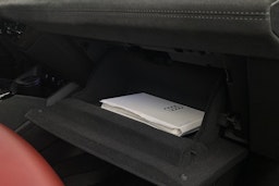 Musta Audi SQ6 e-tron 2025 kuva 36.