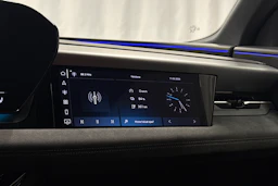 harmaa Audi SQ6 e-tron 2025 kuva 23.