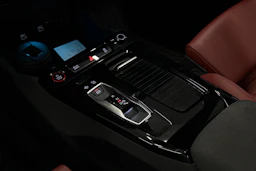 harmaa Audi SQ6 e-tron 2025 kuva 25.