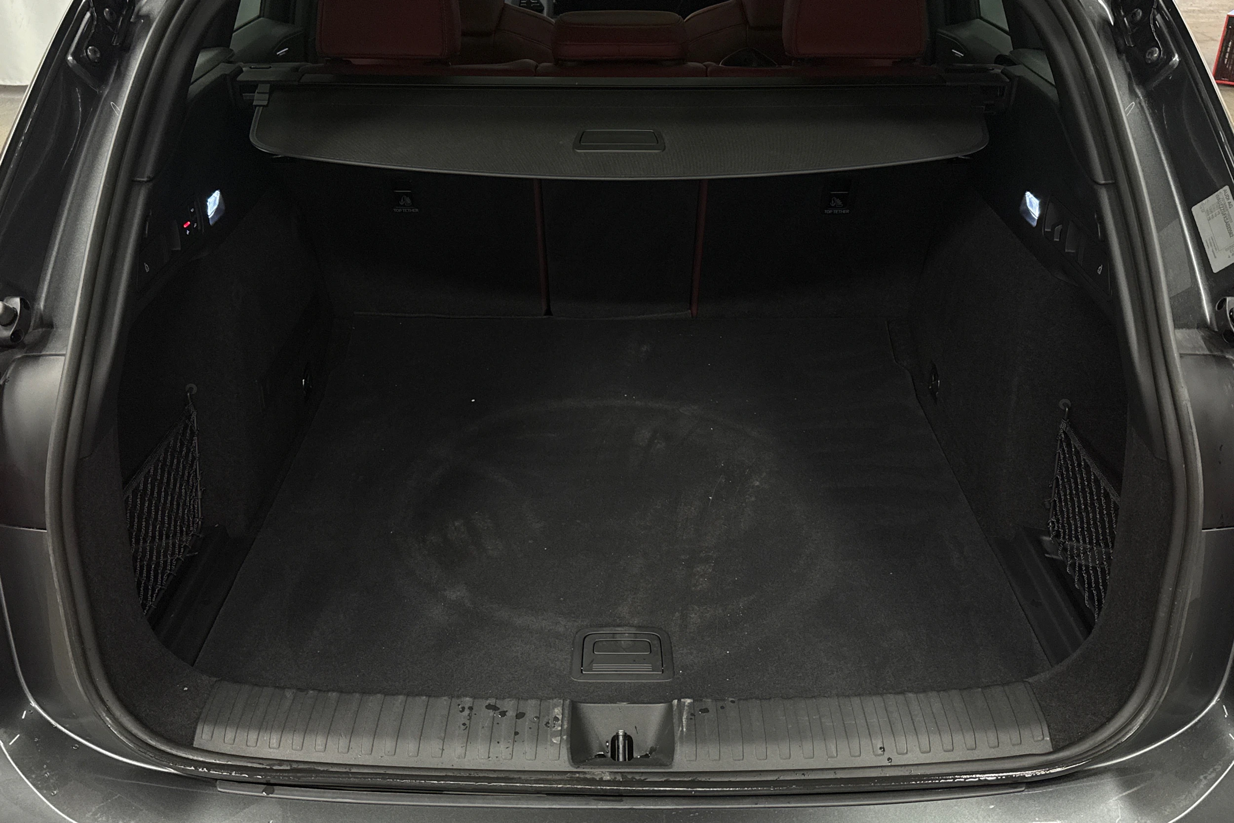 harmaa Audi SQ6 e-tron 2025 kuva 30.