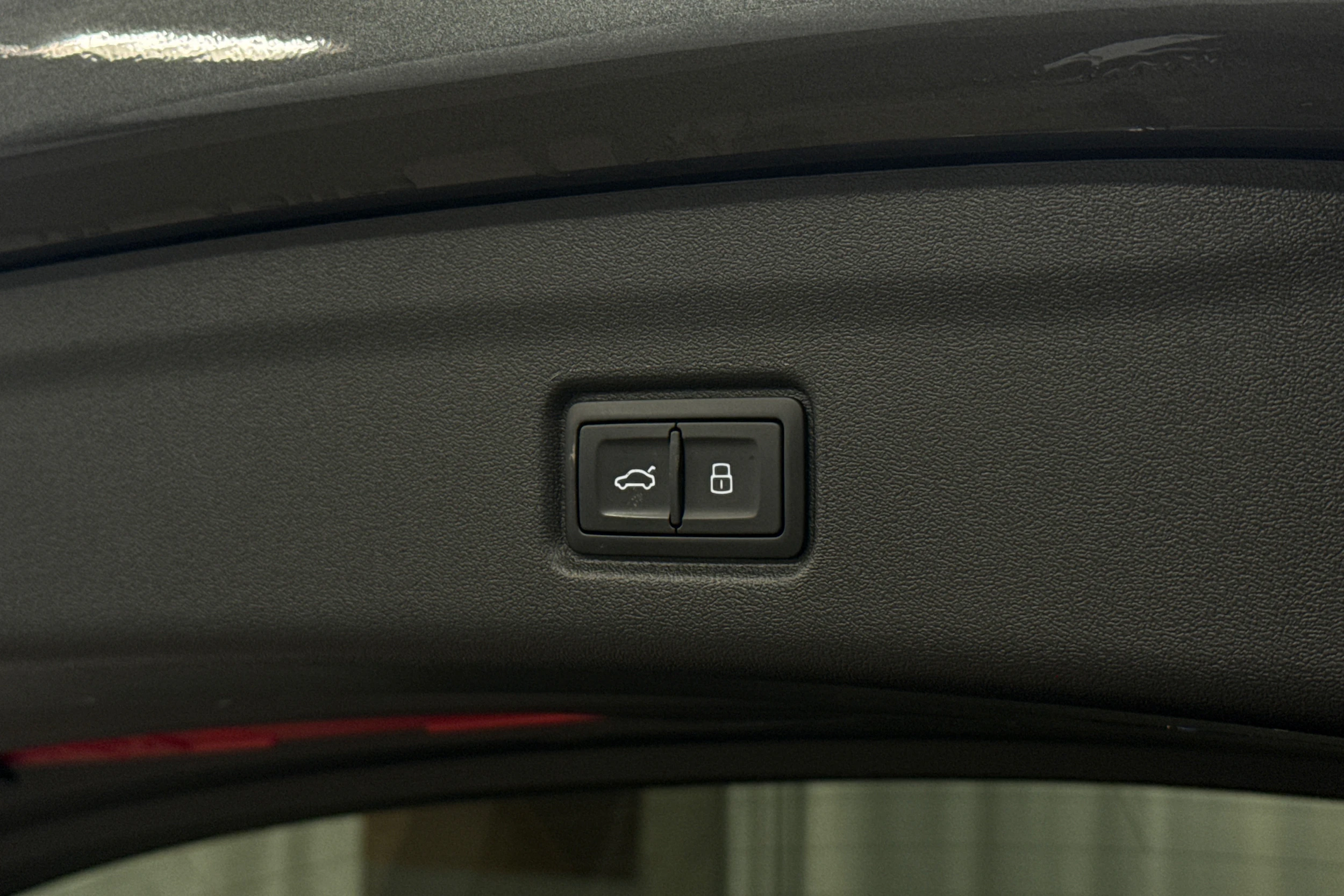 harmaa Audi SQ6 e-tron 2025 kuva 31.