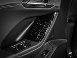 sininen Audi SQ6 e-tron 2025 kuva 19.