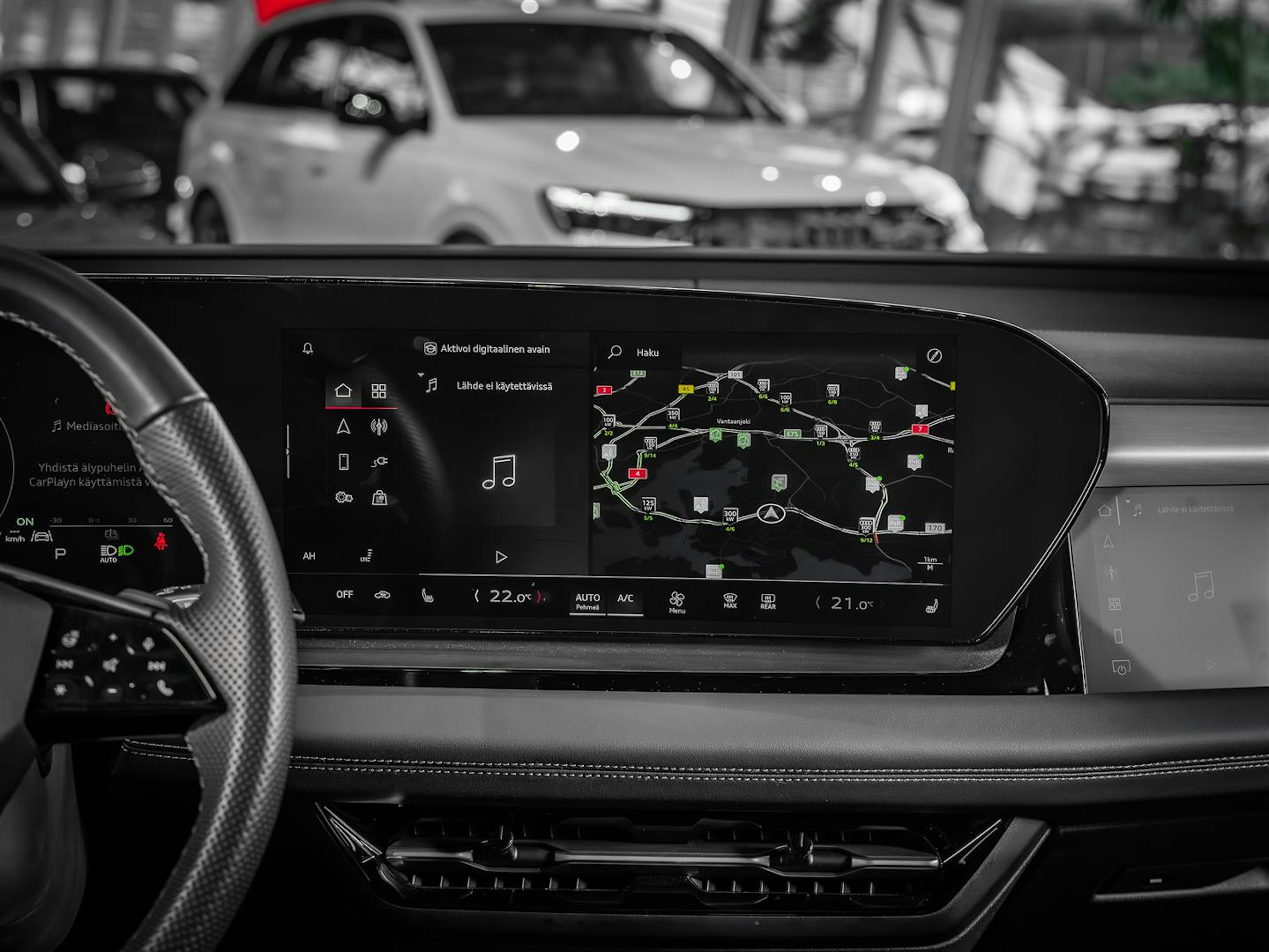 sininen Audi SQ6 e-tron 2025 kuva 24.