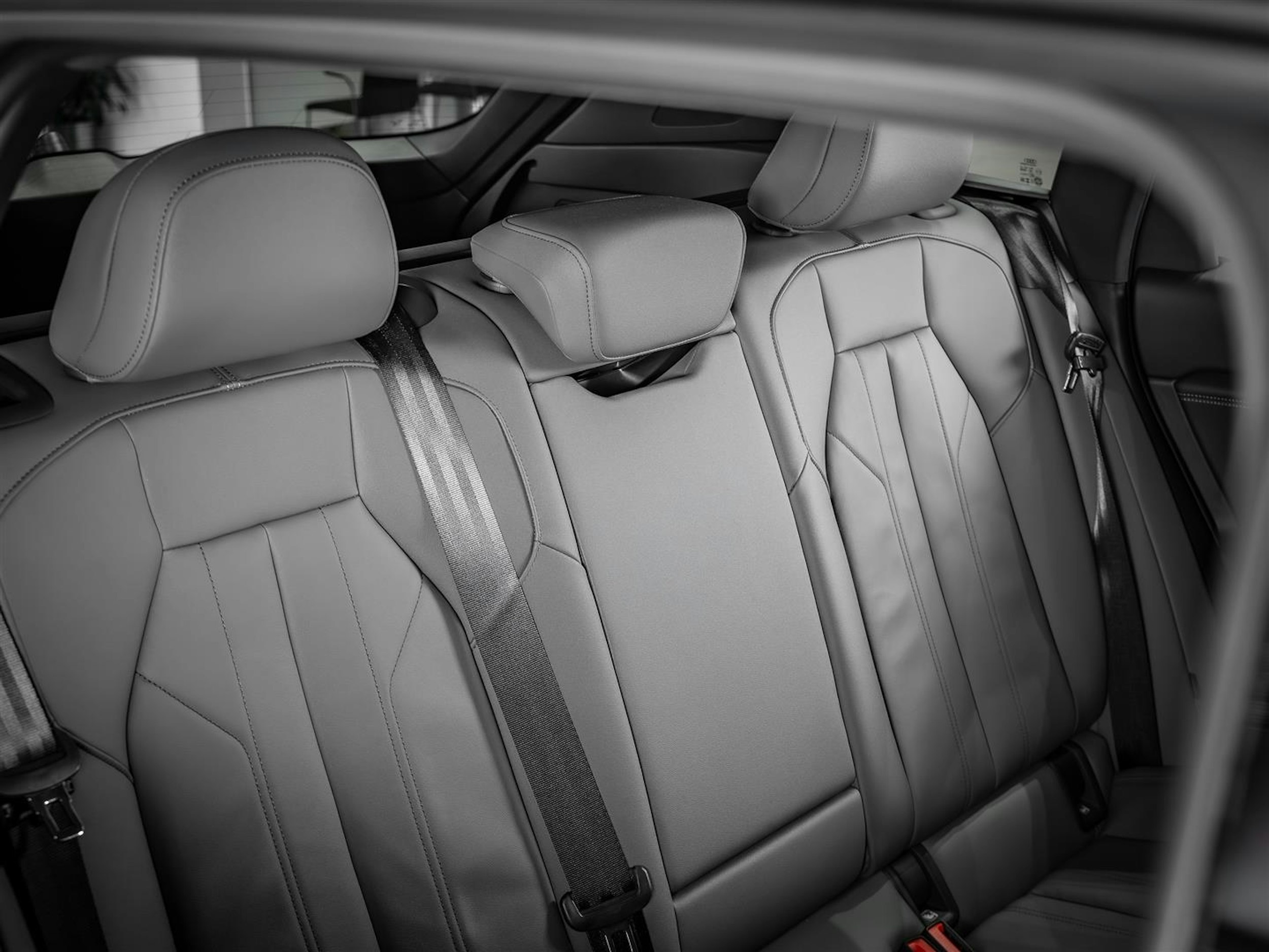 sininen Audi SQ6 e-tron 2025 kuva 26.