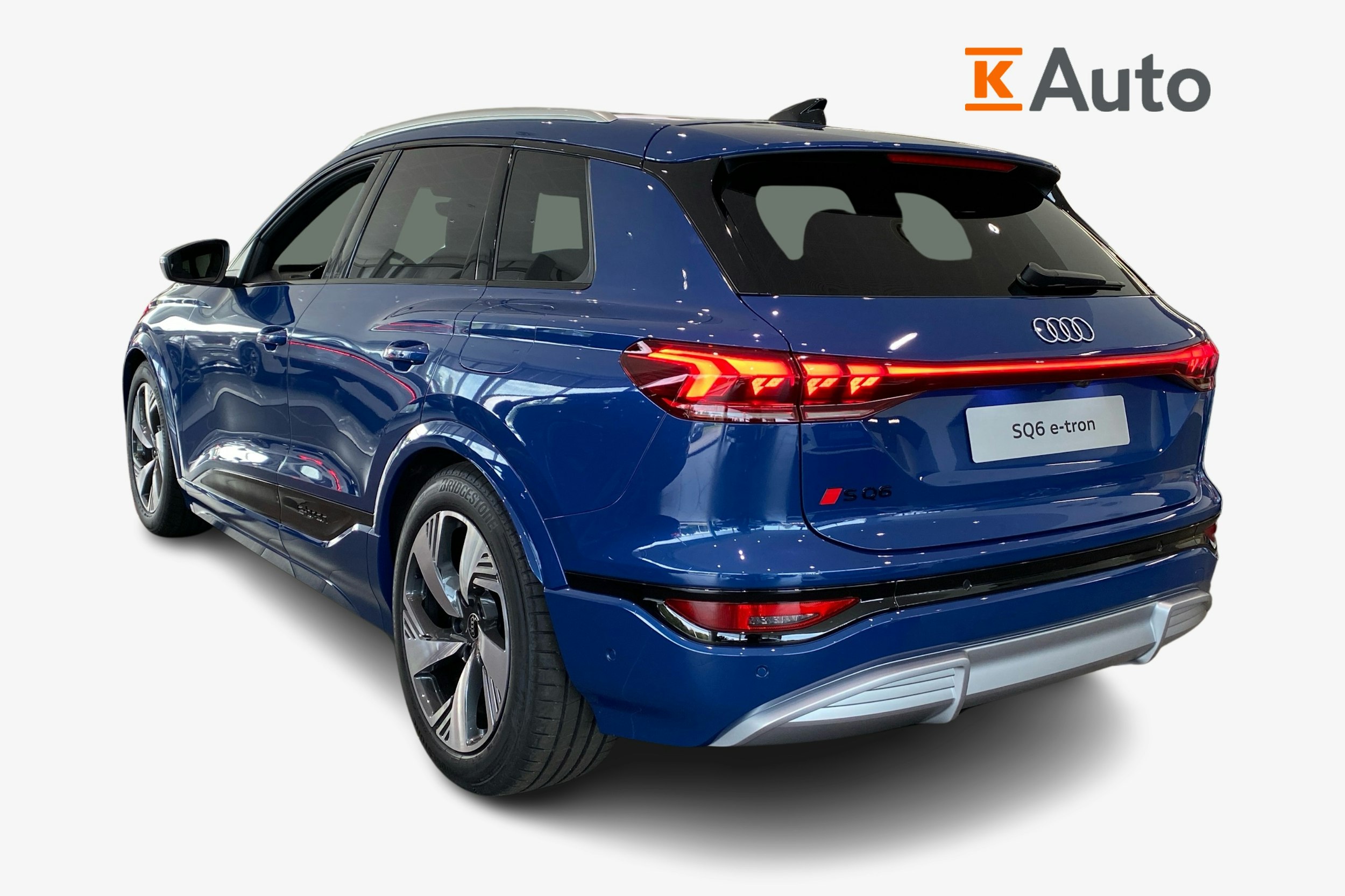 sininen Audi SQ6 e-tron 2025 kuva 2.