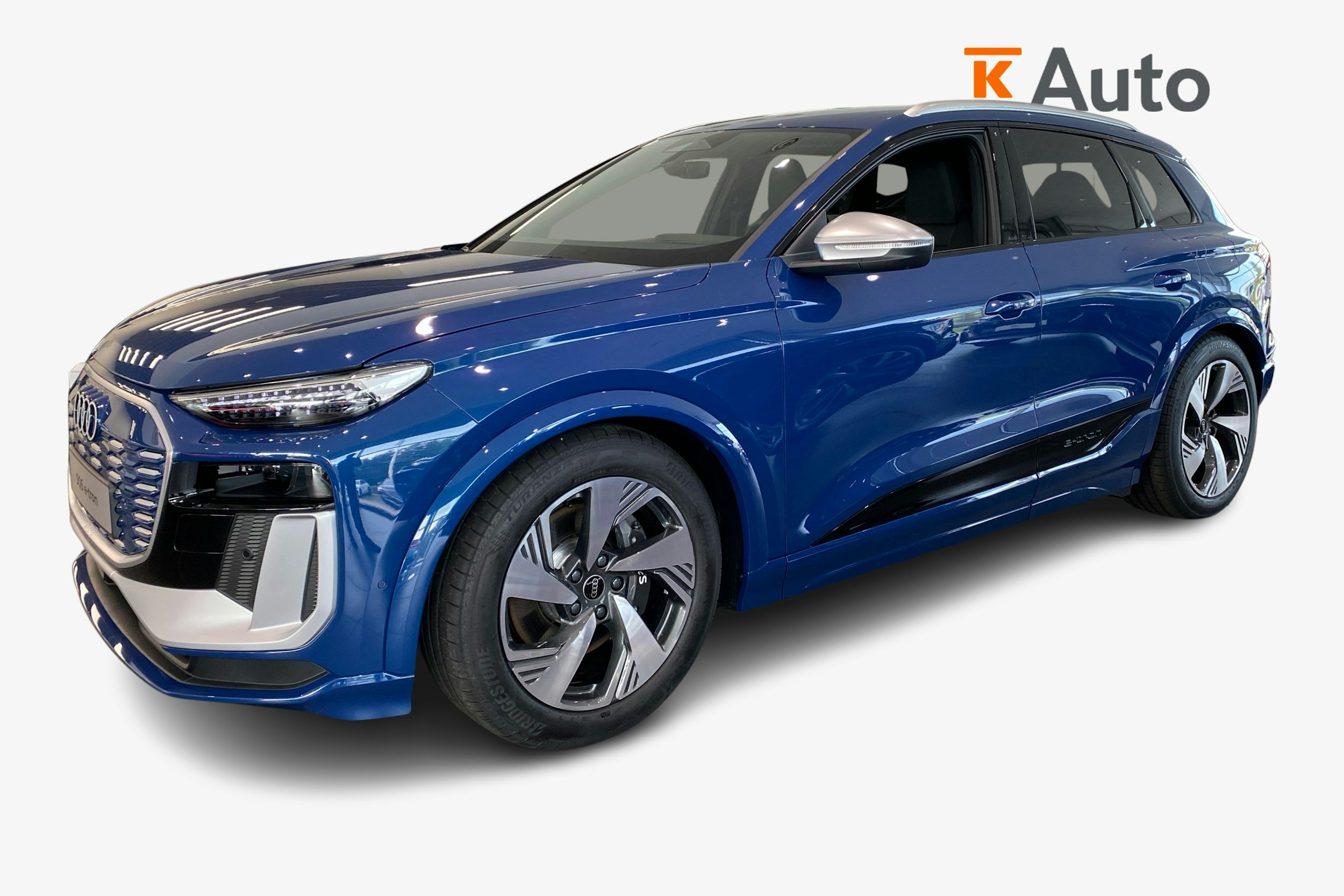 sininen Audi SQ6 e-tron 2025 kuva 5.