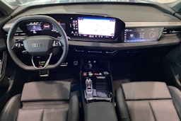 sininen Audi SQ6 e-tron 2025 kuva 7.