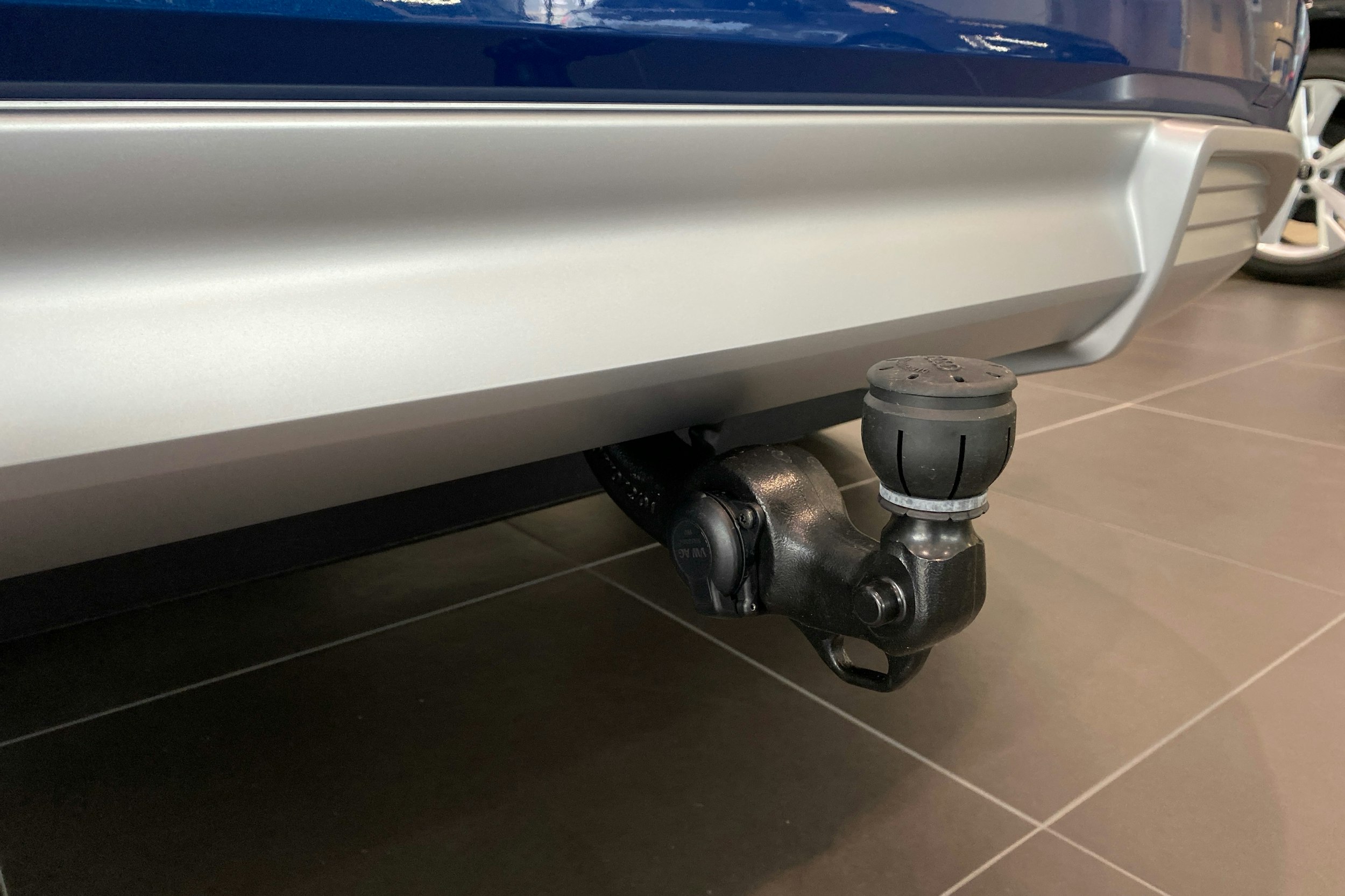 sininen Audi SQ6 e-tron 2025 kuva 13.