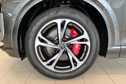 met. harmaa Audi SQ6 e-tron 2025 kuva 9.