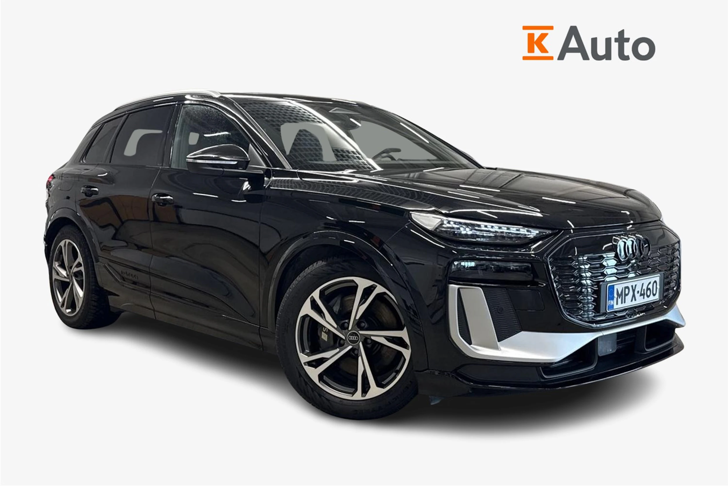 Musta Audi SQ6 e-tron 2025 kuva 37.