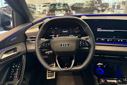 Musta Audi SQ6 e-tron 2025 kuva 47.