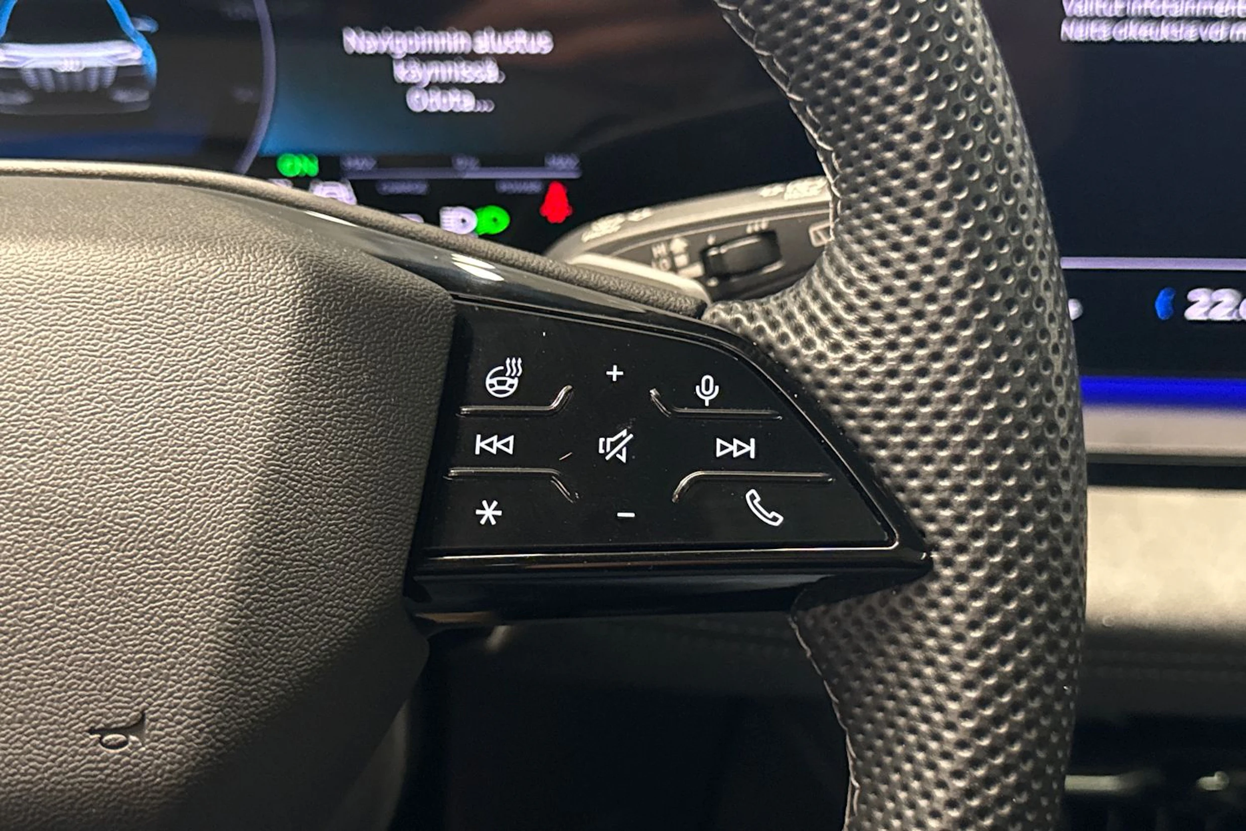 Musta Audi SQ6 e-tron 2025 kuva 49.