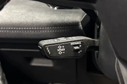 Musta Audi SQ6 e-tron 2025 kuva 50.