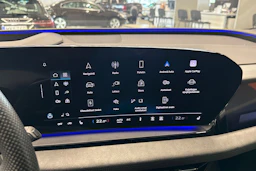 Musta Audi SQ6 e-tron 2025 kuva 53.