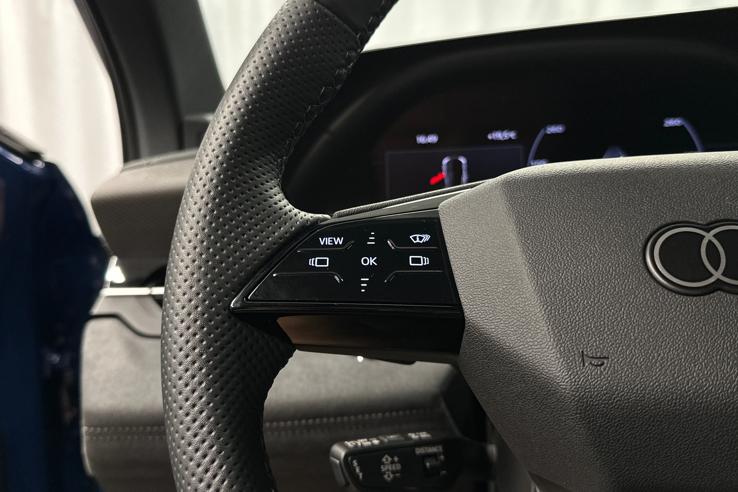 sininen Audi SQ6 e-tron 2025 kuva 11.