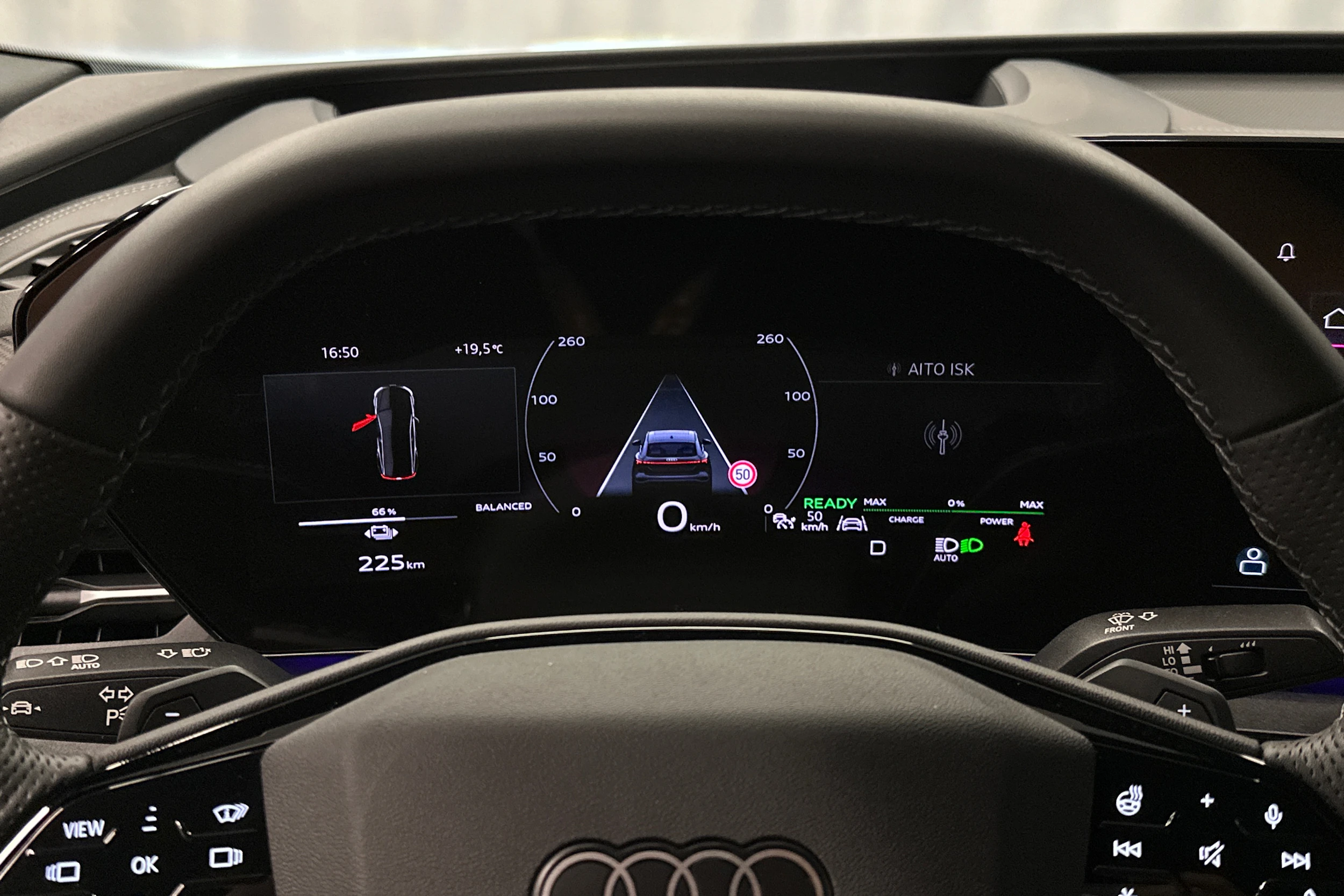 sininen Audi SQ6 e-tron 2025 kuva 13.