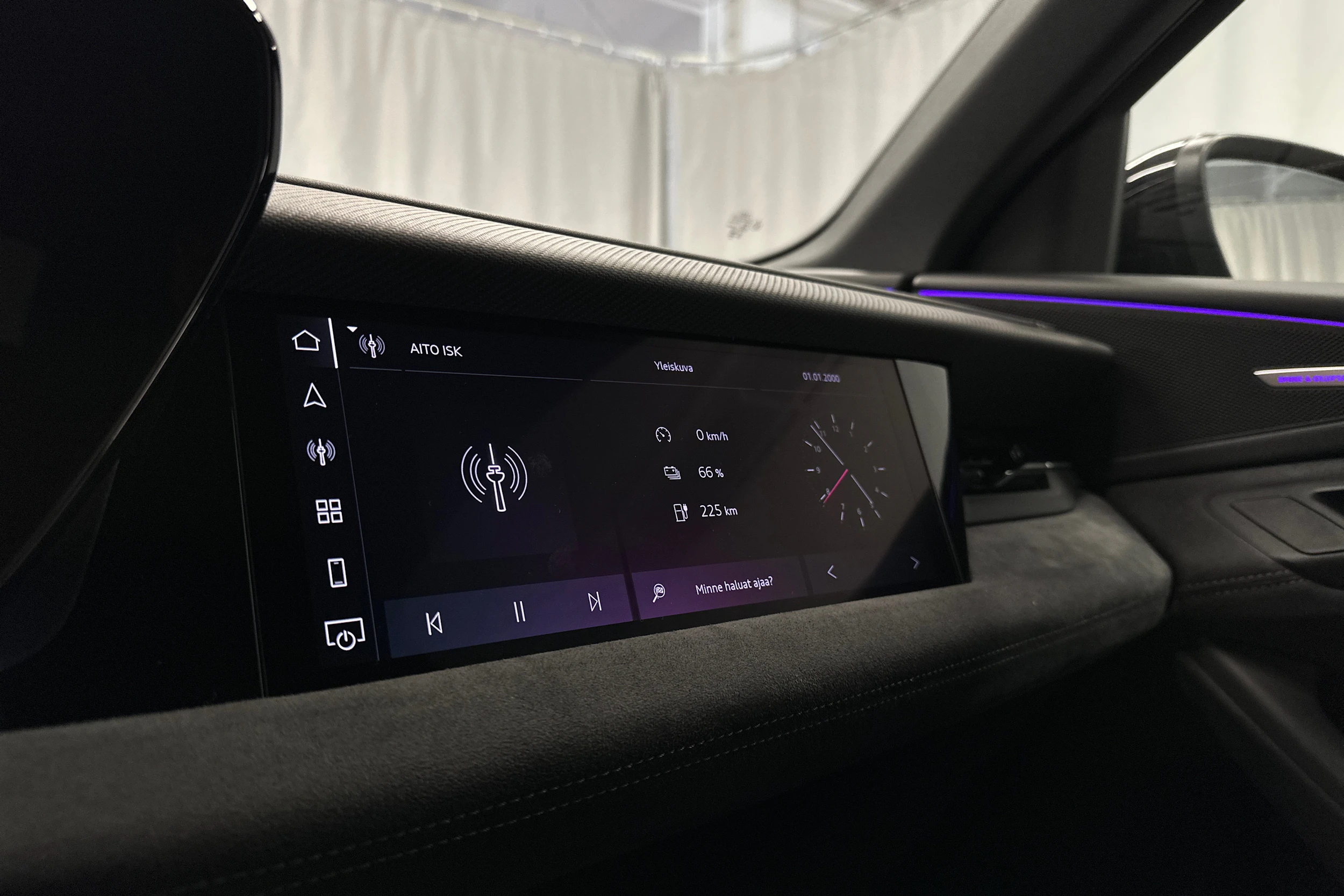 sininen Audi SQ6 e-tron 2025 kuva 23.