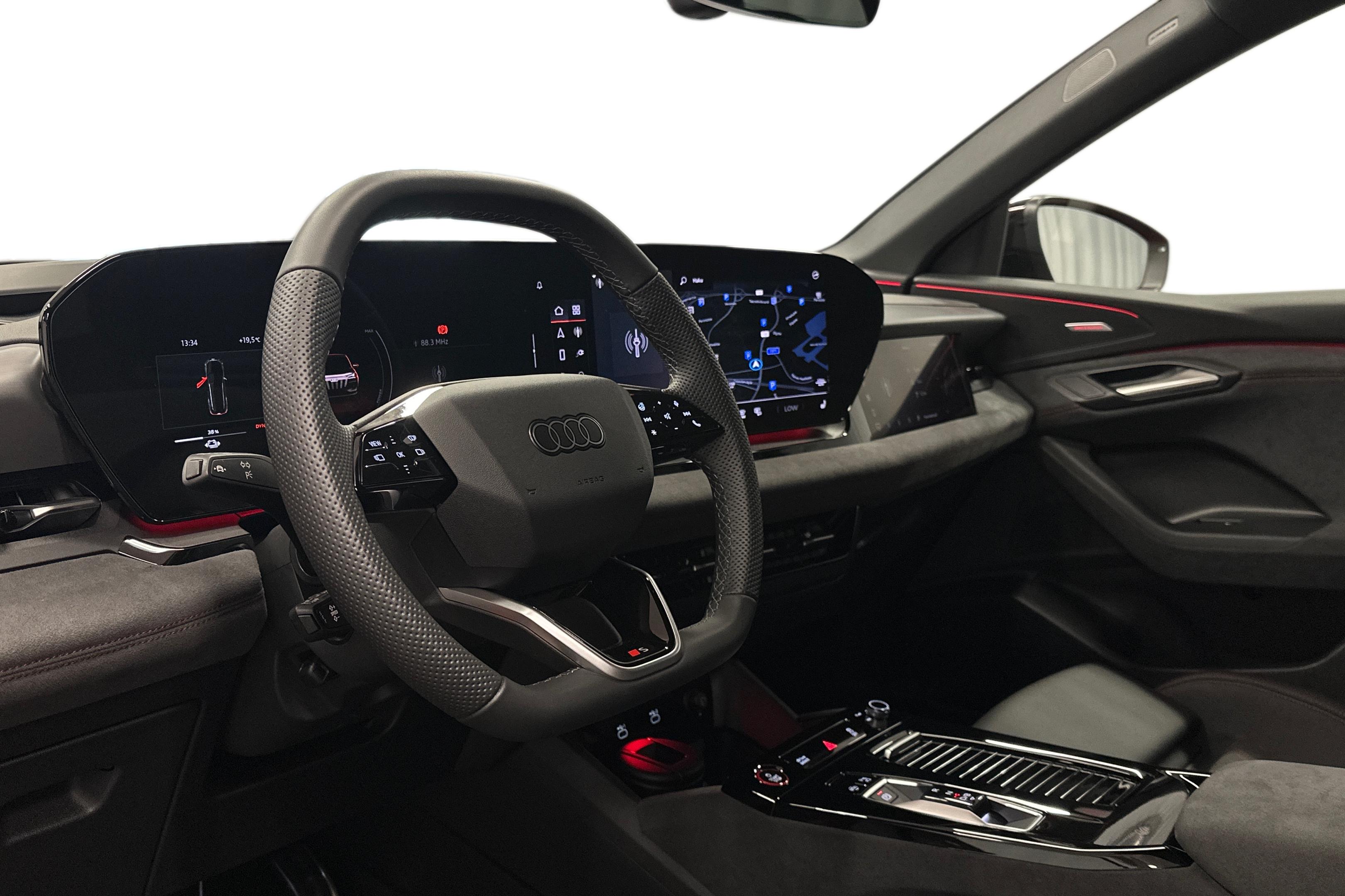 Audi SQ6 e-tron quattro 2025, photo 6/37