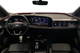 punainen Audi SQ6 e-tron 2025 kuva 7.