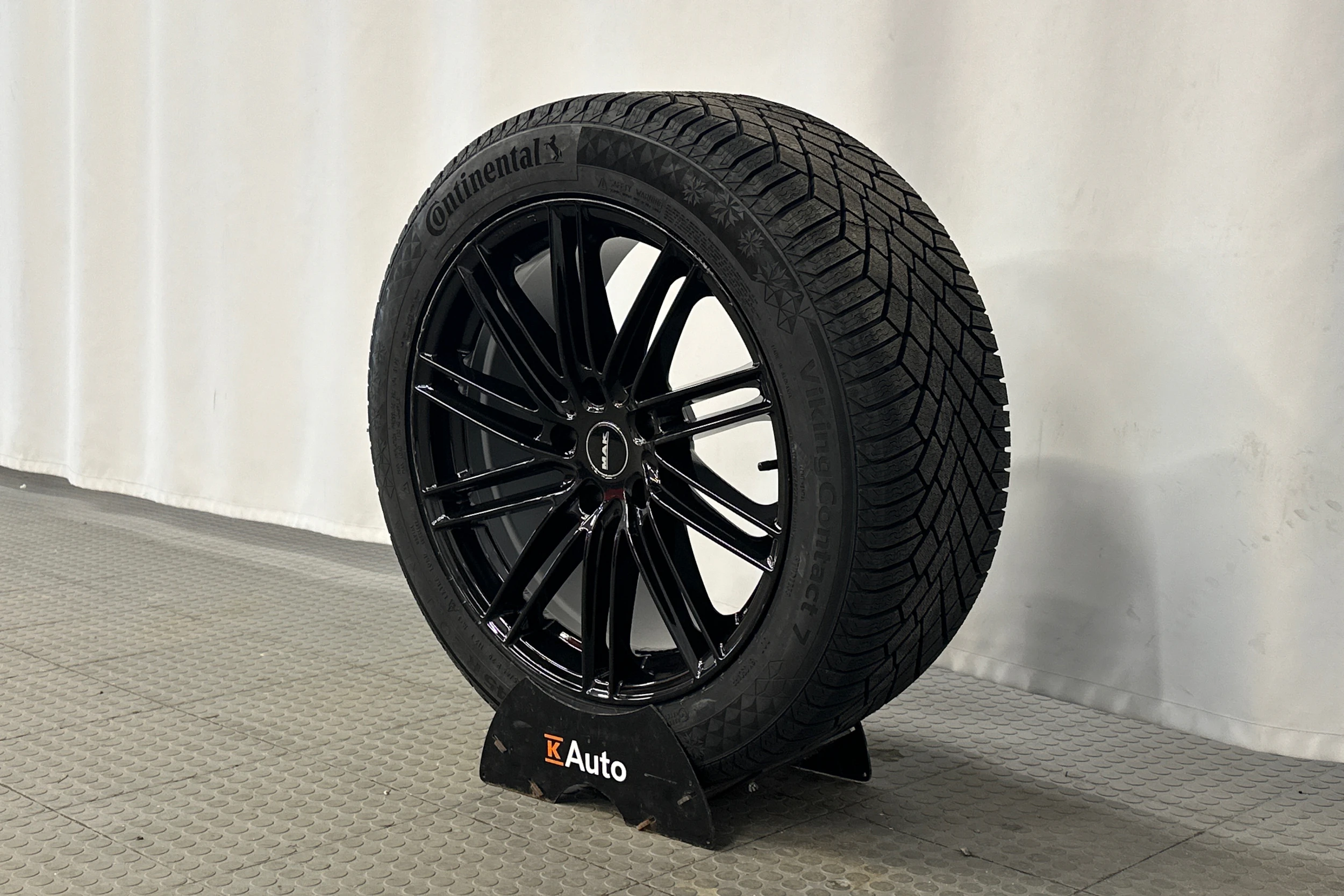 punainen Audi SQ6 e-tron 2025 kuva 10.