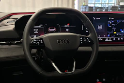 punainen Audi SQ6 e-tron 2025 kuva 18.