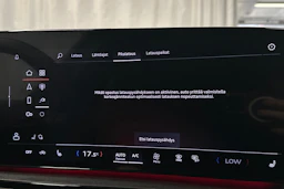 punainen Audi SQ6 e-tron 2025 kuva 25.