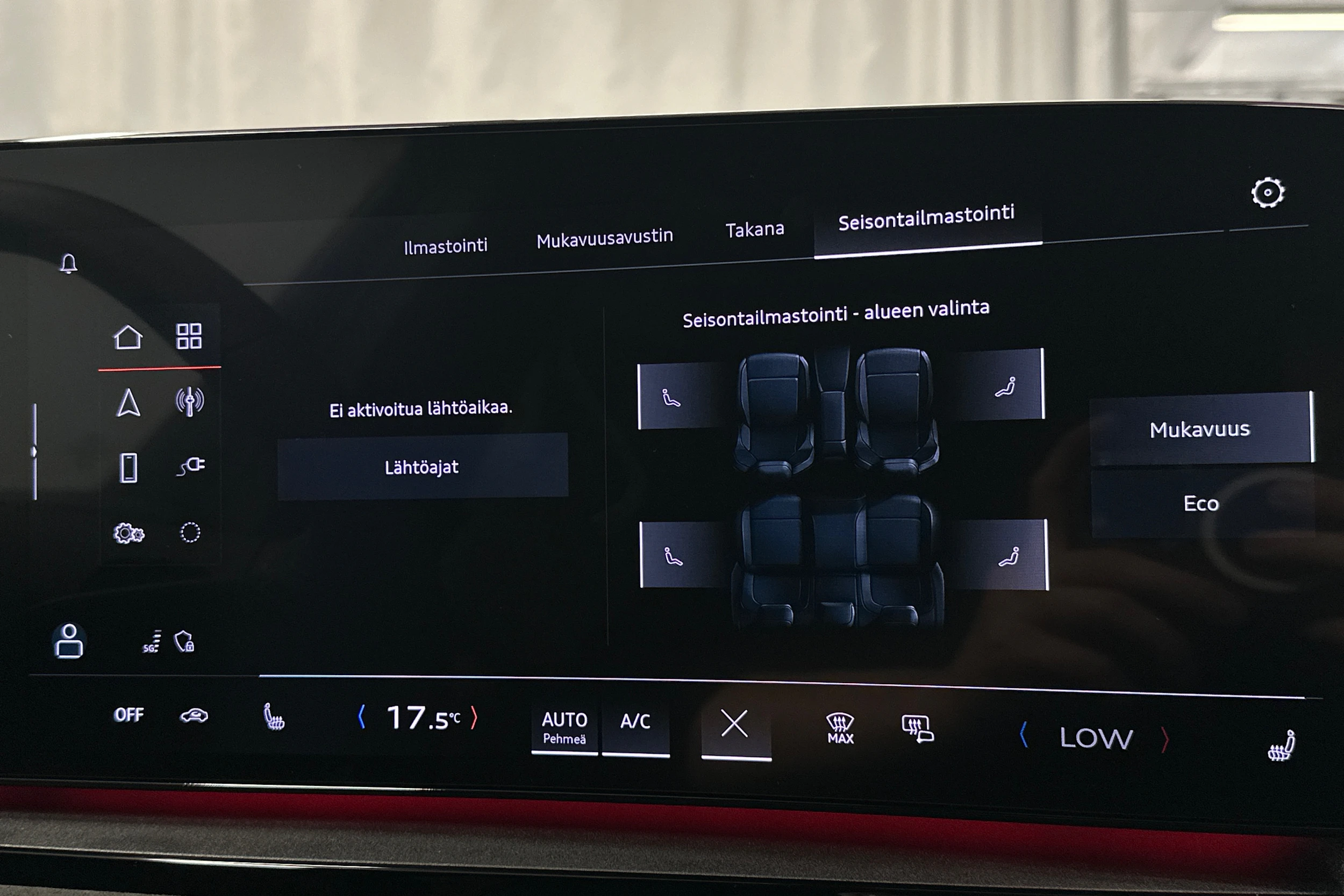 punainen Audi SQ6 e-tron 2025 kuva 32.