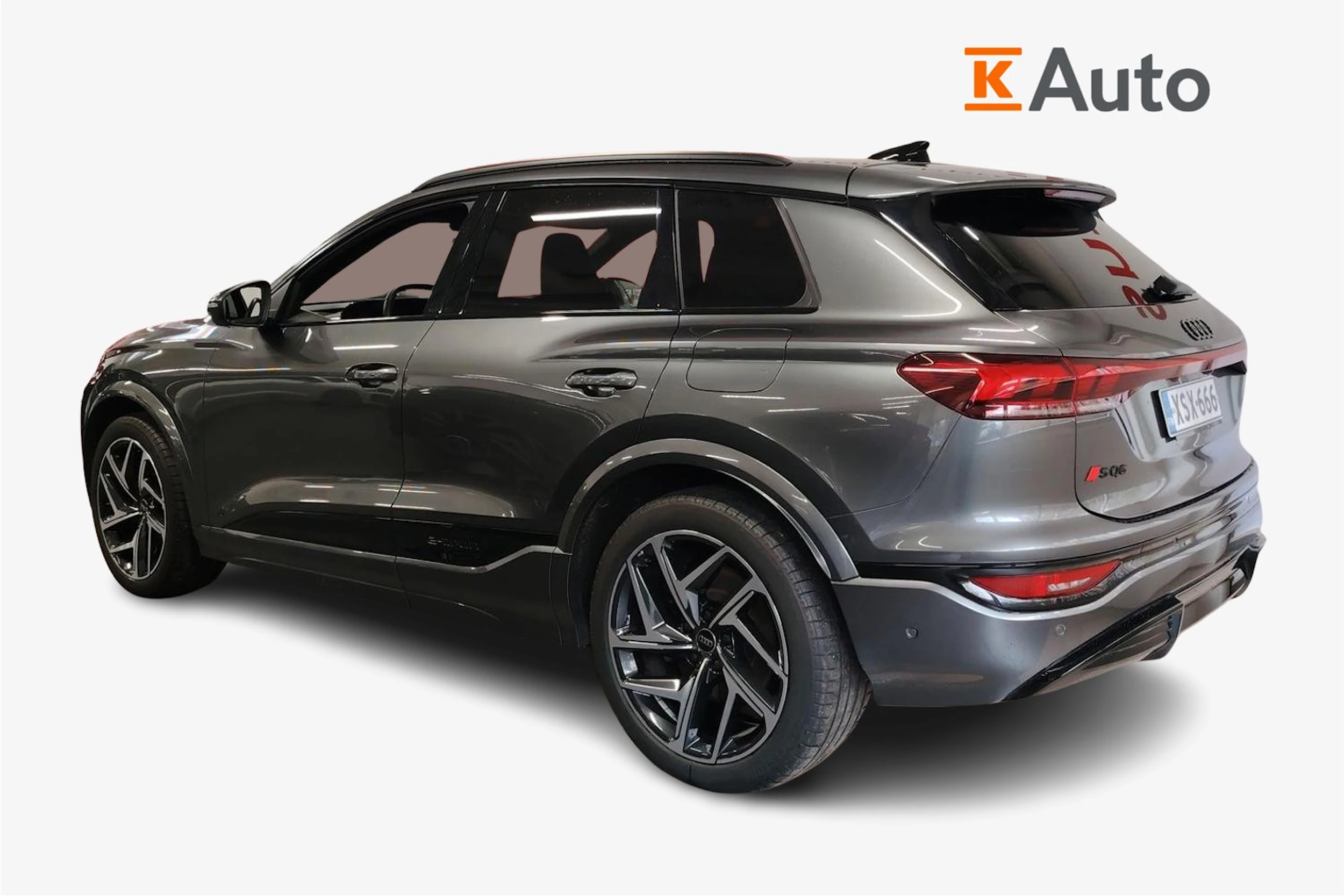Harmaa Audi SQ6 e-tron 2025 kuva 2.