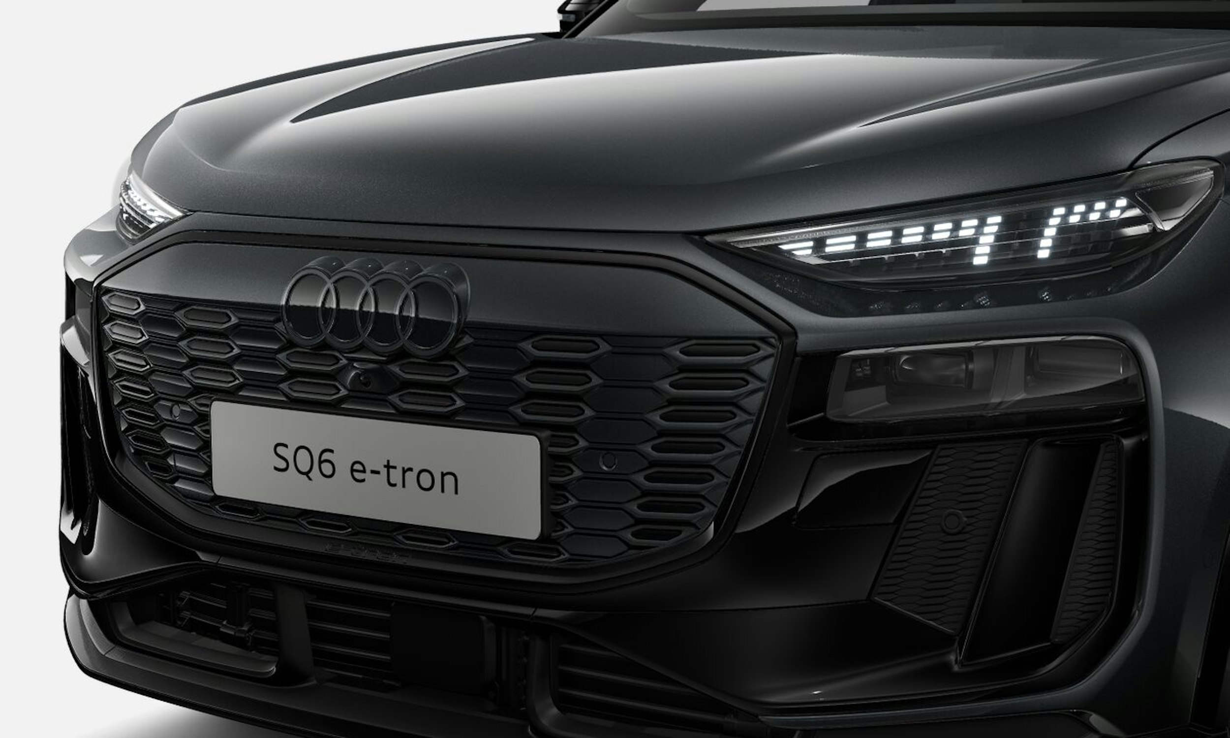harmaa Audi SQ6 e-tron 2025 kuva 2.
