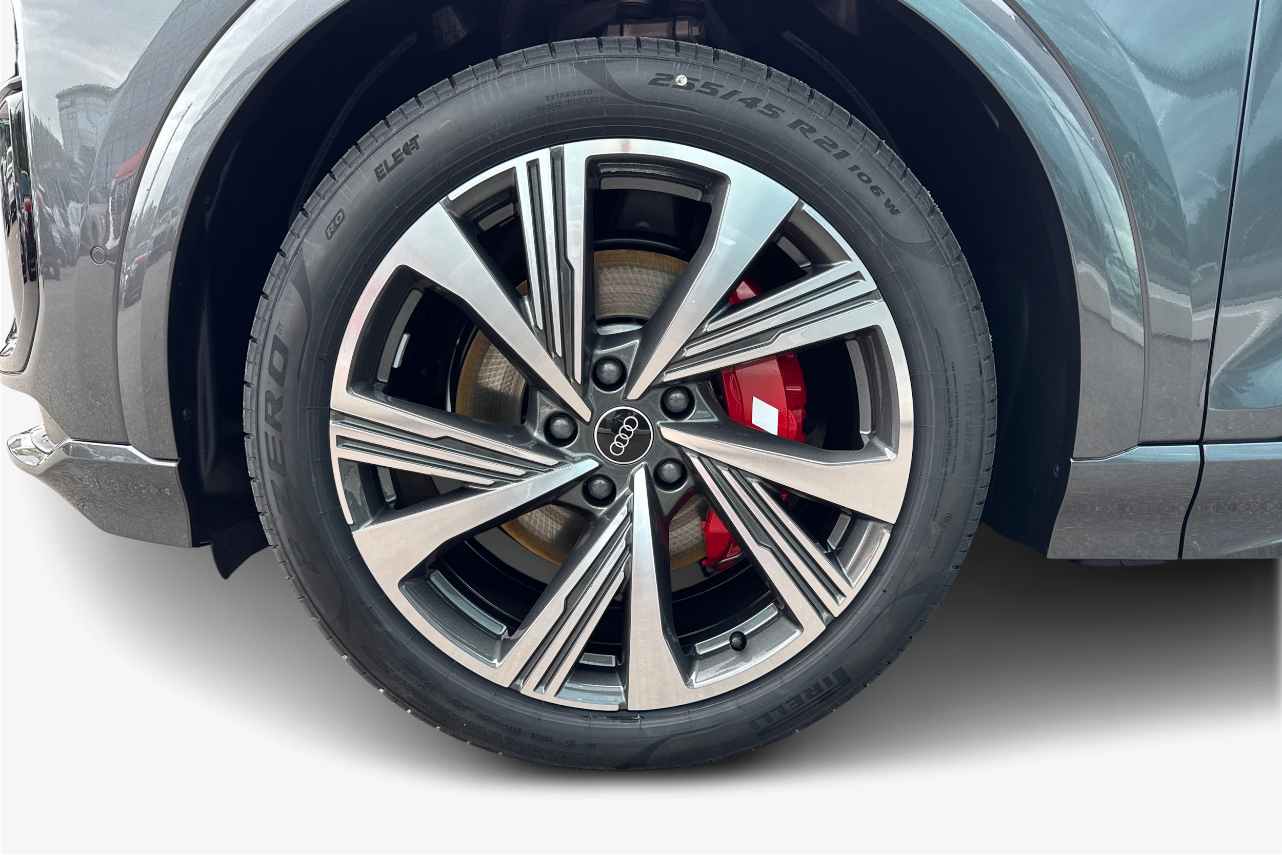 harmaa Audi SQ6 e-tron 2026 kuva 9.