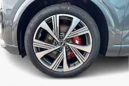 harmaa Audi SQ6 e-tron 2026 kuva 9.