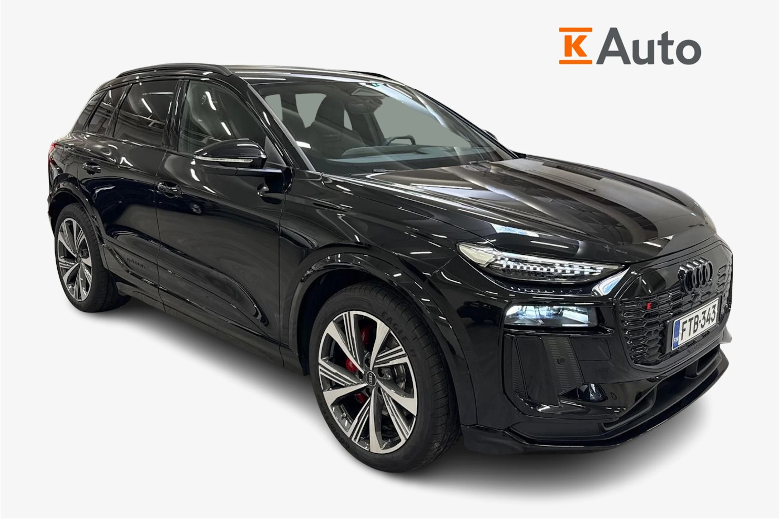 met. musta Audi SQ6 e-tron 2026 kuva 1.
