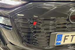 met. musta Audi SQ6 e-tron 2026 kuva 14.