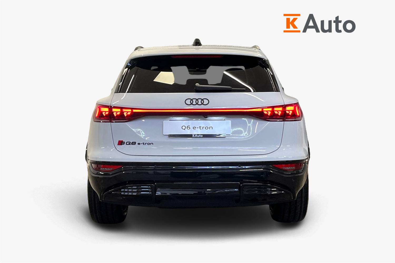 Audi SQ6 e-tron quattro Black Edition 2026, bild 3/23