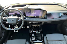 musta Audi SQ6 e-tron 2026 kuva 7.